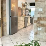 Emica's Počitniška hiša *